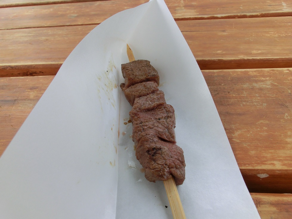 Grilled beef skewers | Michinoeki Nasukogen Yuai no Mori