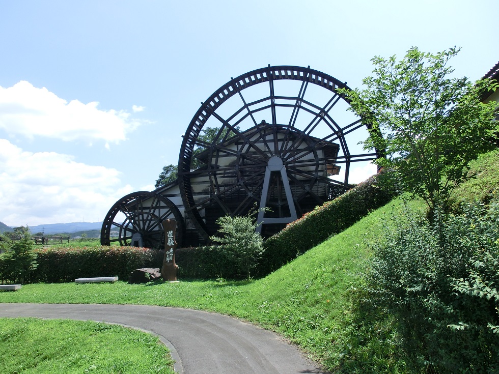 Water wheel | Michinoeki Tosando Iono