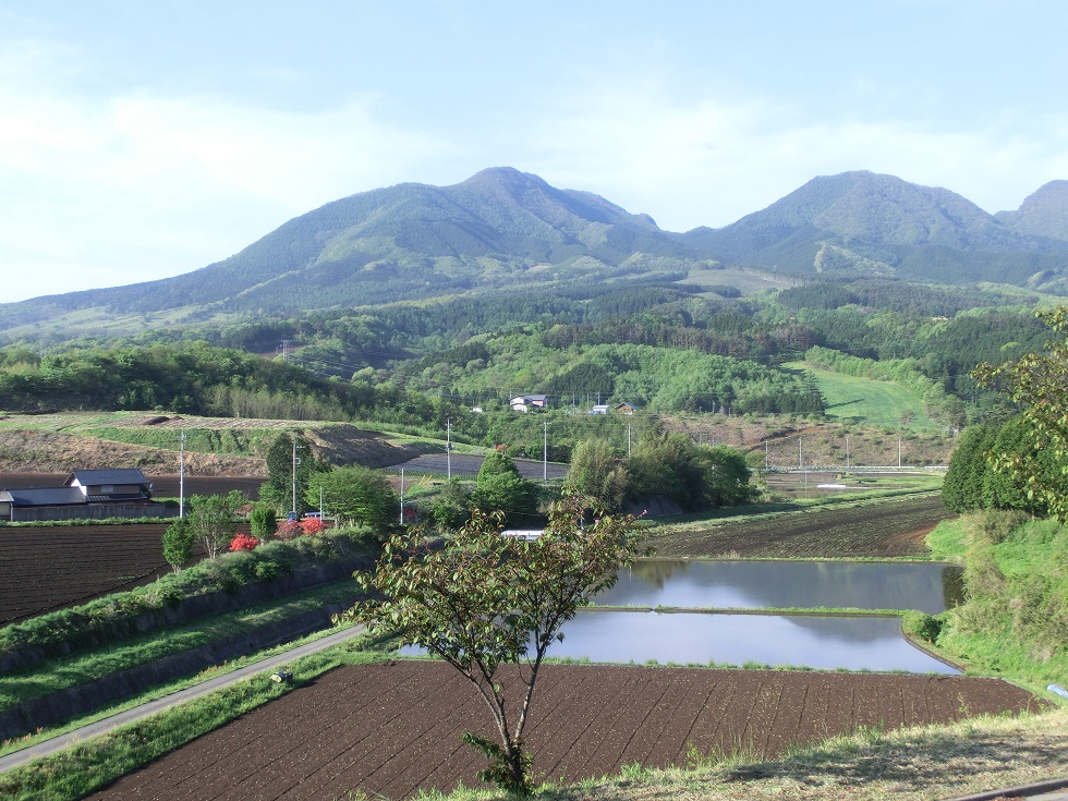 Scenery from Michinoeki Nakayama Bonchi