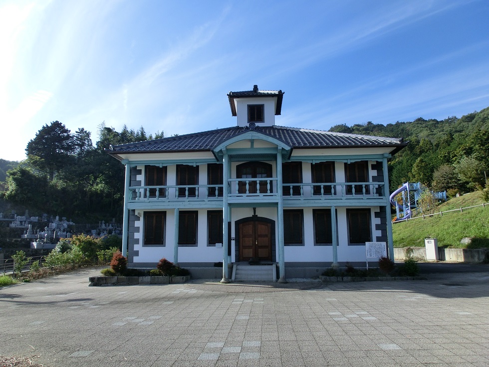 Makioka folk culture museum | Michinoeki Hanakage no Sato Makioka