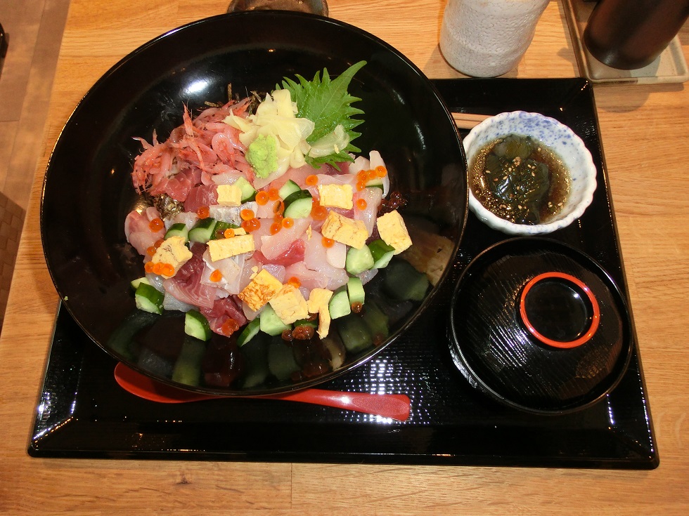 Izu-sushi don | Michinoeki Izu Gateway Kannami