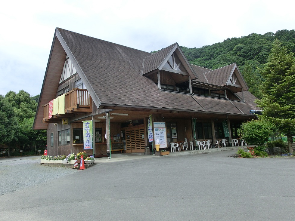 Riverside Chakura(accommodations) | Michinoeki Chakura Sta.